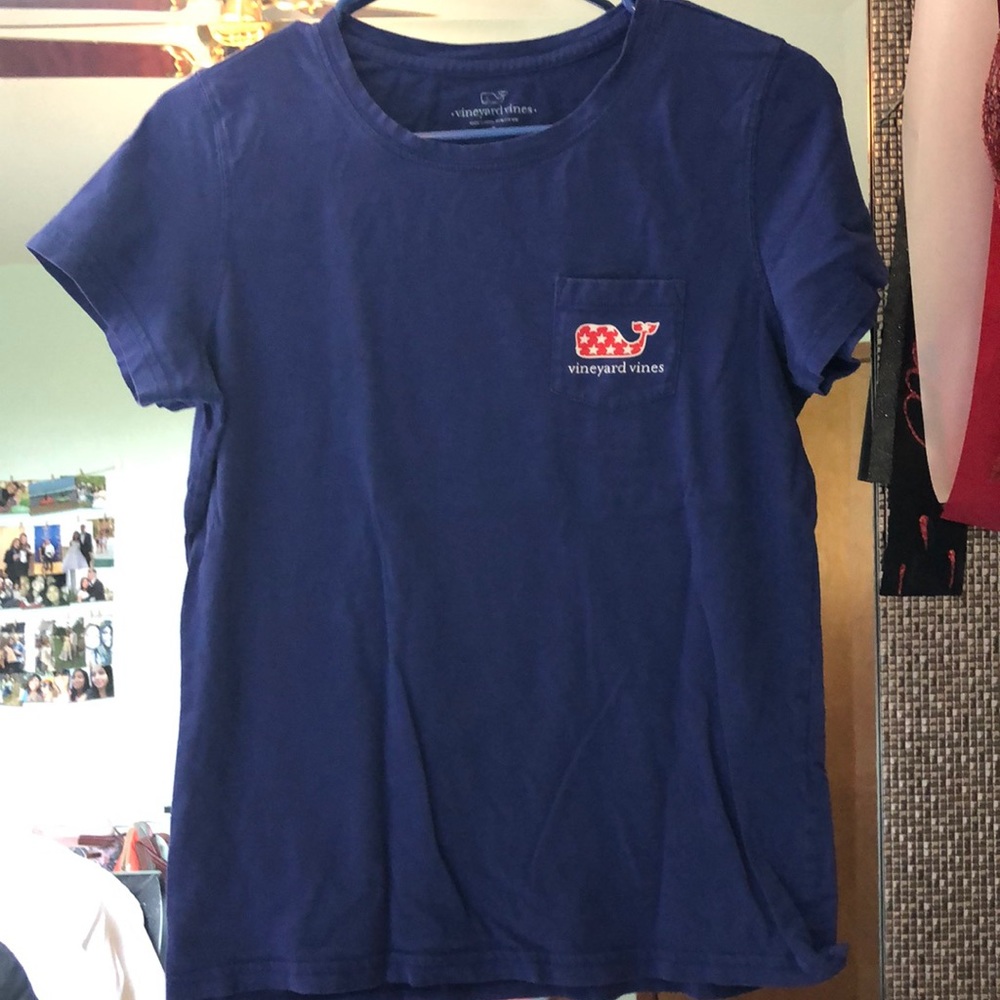 Blue Vineyard Vines T Shirt
